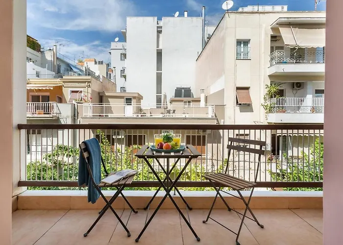 Stylish King Size Bed Apt Steps From Acropolis By Ghh