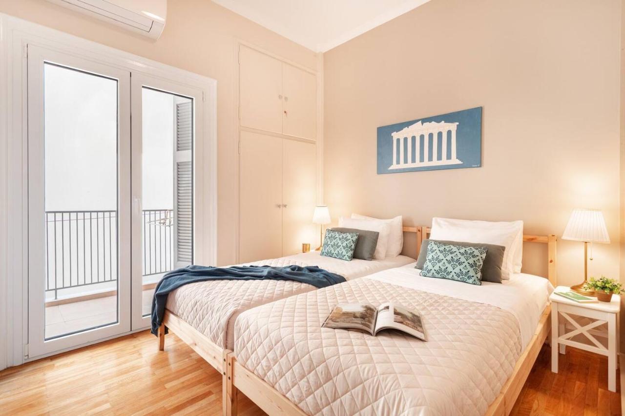 Stylish King Size Bed Steps From Acropolis By Ghh * Athens